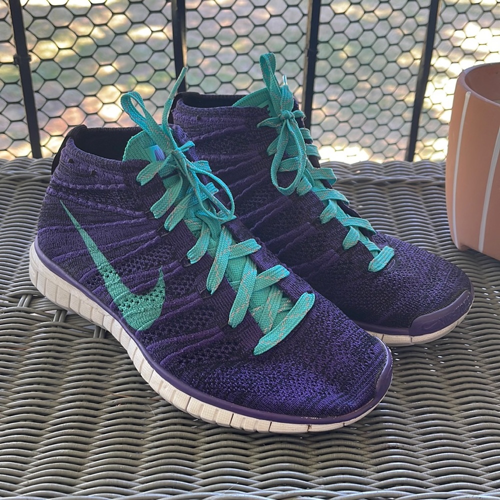 Nike Flyknit Chukka